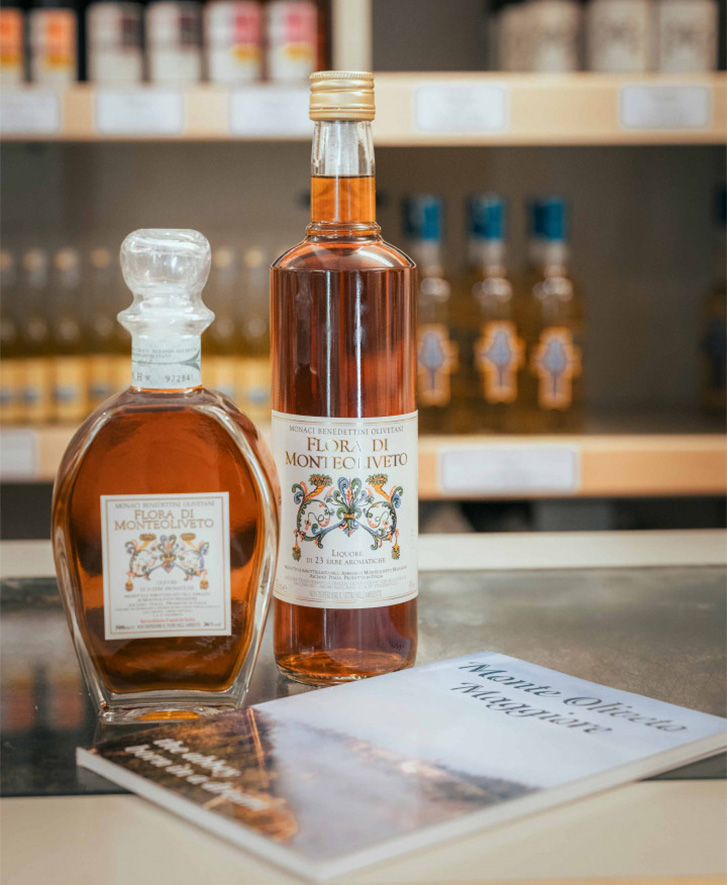 Flora di Monte Oliveto. La liquoreria dell'Abbazia di Monte Oliveto Maggiore